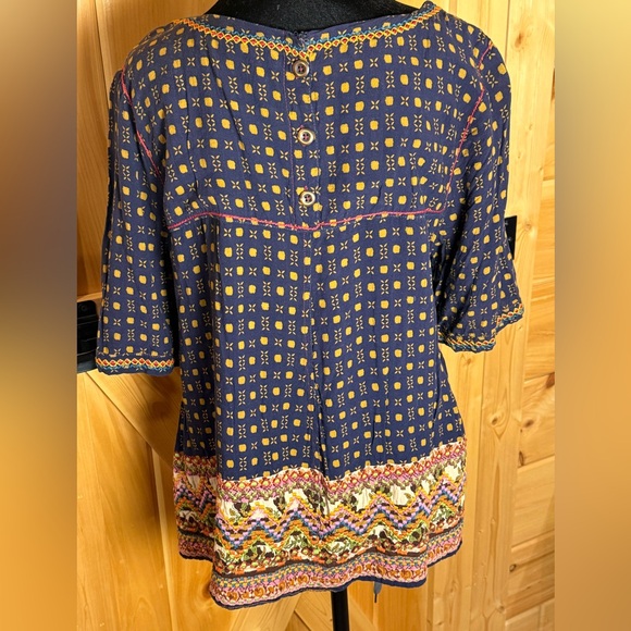 Holding Horses Anthropologie Navy Embroidered Boho Western Top Size 12 - Picture 6 of 14